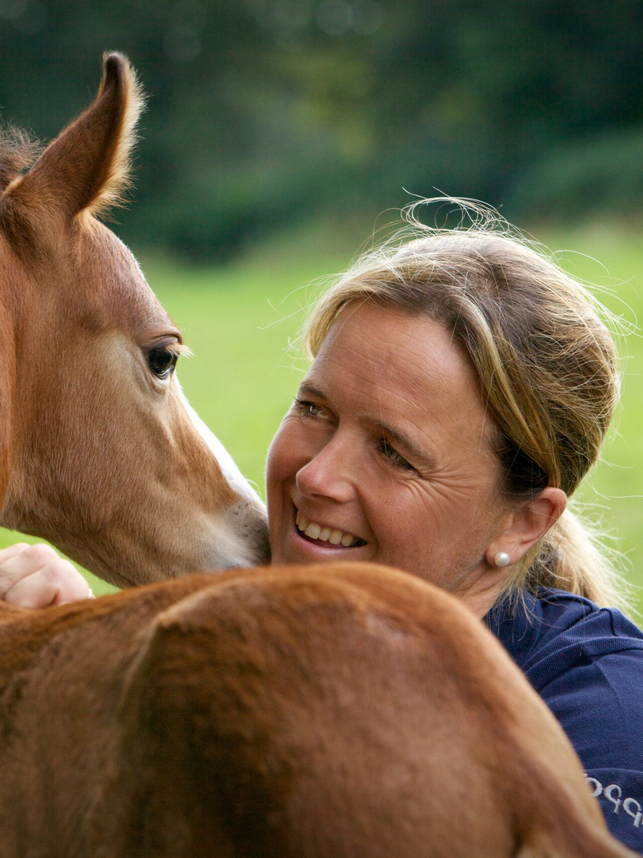 Pippa Funnell with foal - 3x4